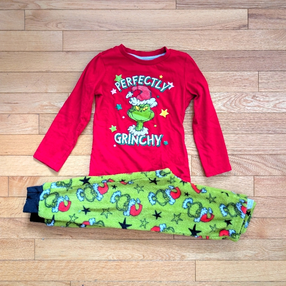 Festive Grinch Kids Pajama Set - Red and Green